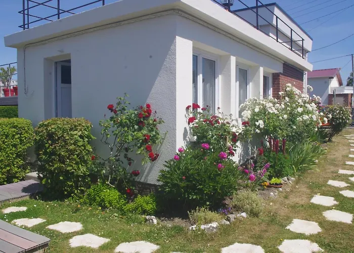 Rez-de-jardin Apartment *